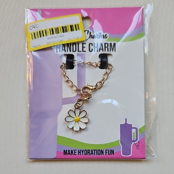 Char Charm Daisy Flower Handle Charm For Stanley Tumbler New In Plastic - Picture 1 of 3